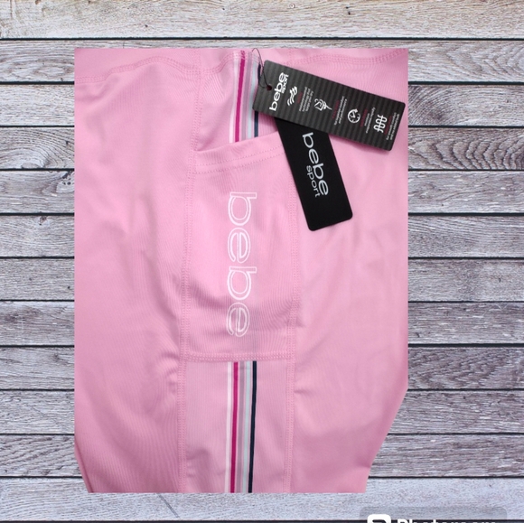 Nwt 🩷 bebe Sports Logo Pink Biker Plus Shorts Sz 2X - Picture 3 of 5